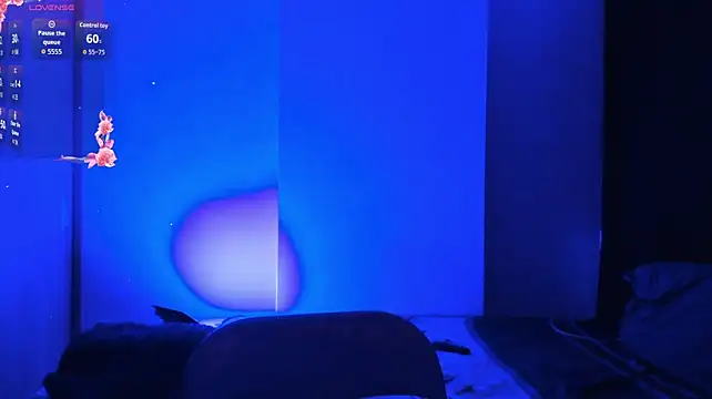 Maxfrost1 live cam on StripChat
