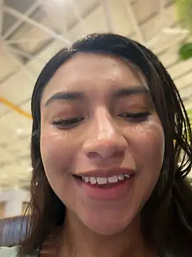 CocoaGigiMuse live cam on StripChat