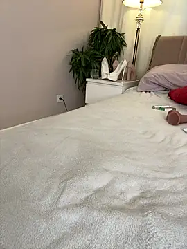 LillyNatty18 live cam on StripChat