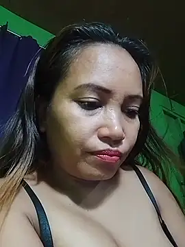 SassyAryan live cam on StripChat