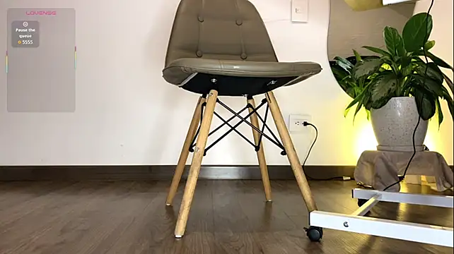 AmandaSilkHeels_