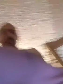 daddyandsplashqueen (Ask my age) - Flash titties
