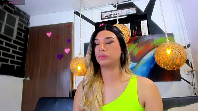 victoria_aleia_