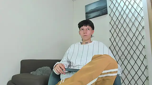 LiamBrown09 live cam on StripChat