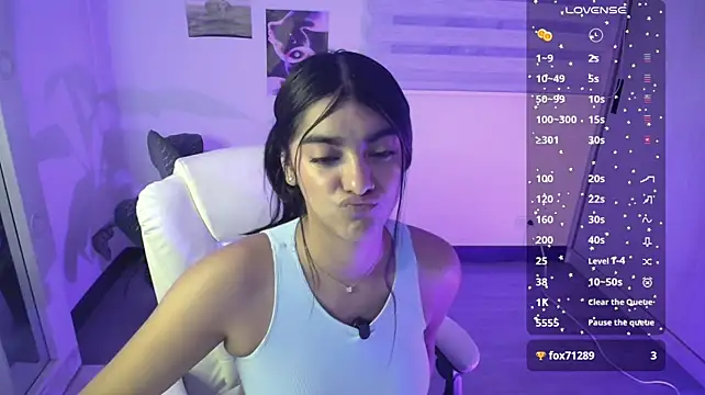 amarasilk_ live cam on StripChat