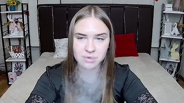 LauraHlot