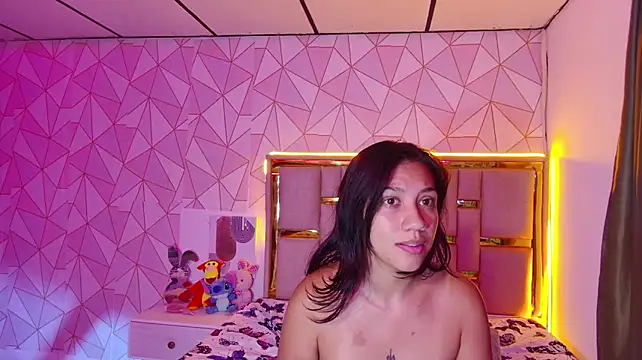 Khatty_Love live cam on StripChat