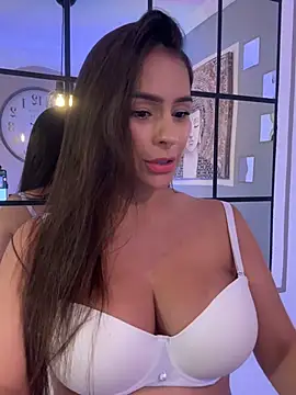 Mau_White