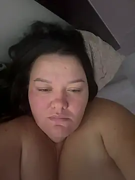 SunnyLeila2101 live cam on StripChat