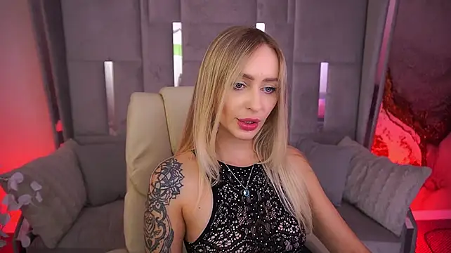 GraceCandy live cam on StripChat