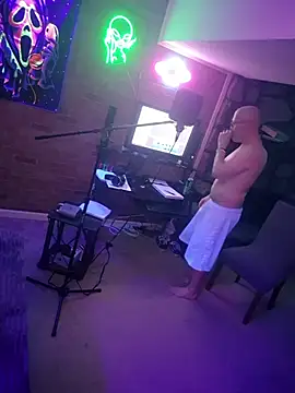 chronic_vibez live cam on StripChat