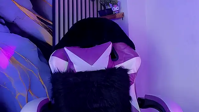 chloe_jacksonn live cam on StripChat