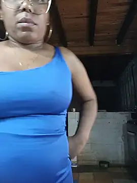 ChanneldelaCroix live cam on StripChat