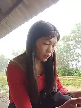 Buong-binh live cam on StripChat