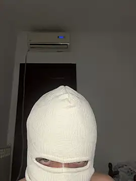 mehdi_krr1's live cam