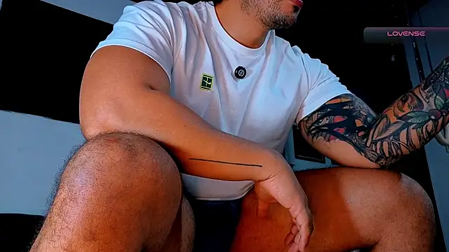 SilvaBranko live cam on StripChat
