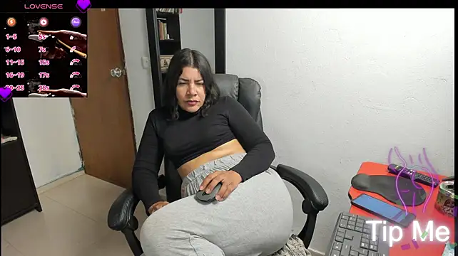 peanut_tangerine live cam on StripChat