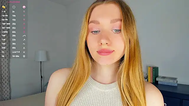 ThanhBuerger live cam on StripChat