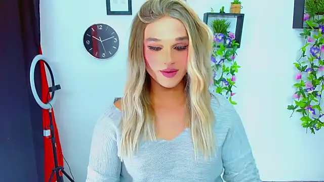 TaylorMon live cam on StripChat