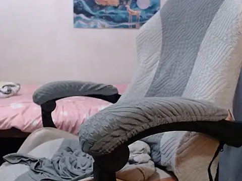 mistress_bigcockts (T milf) - let me explode my hot cum in your mouth