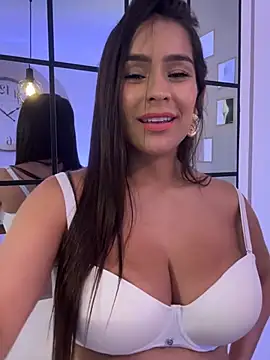 Mau_White