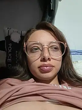 linda-schmidt live cam on StripChat