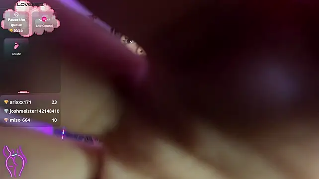 emmie_bunny live cam on StripChat