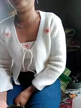 Coke2002 live cam on StripChat