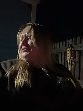 Phatassblonde webcam