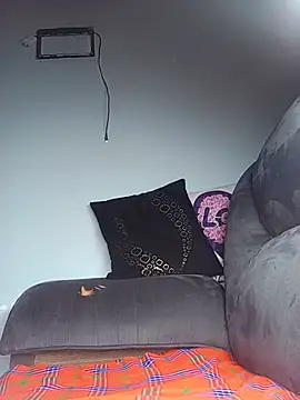 Petite_Lola8