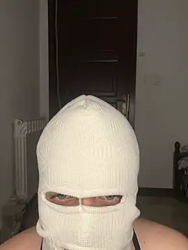 mehdi_krr1's live cam
