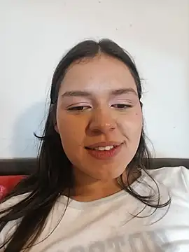 Danni_shy