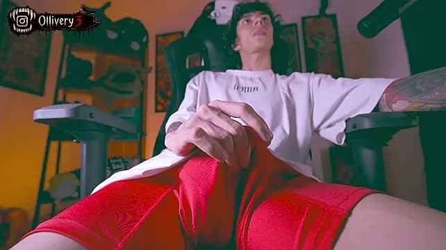 Olliver___y