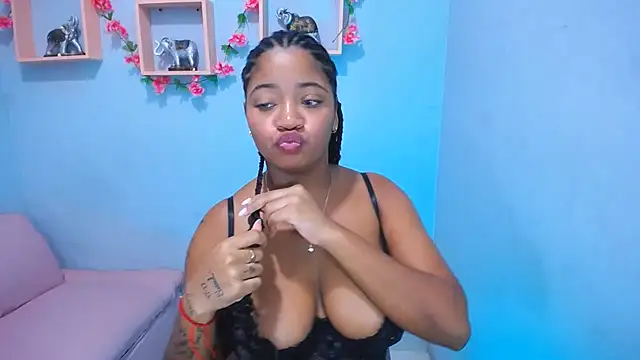 LatinBrunette1