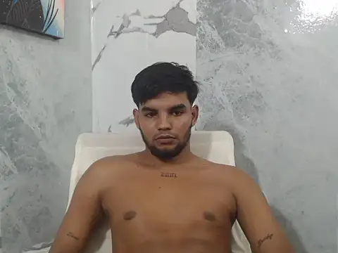 charly_27_sexy