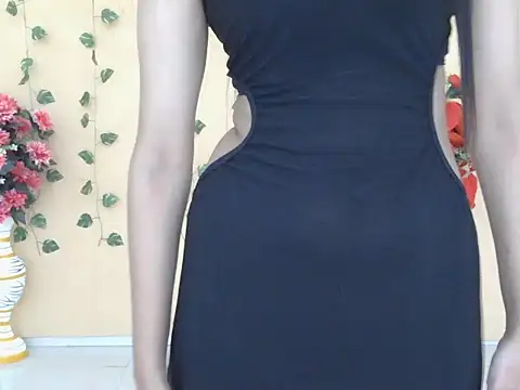 Curvy_Nittya