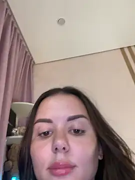 Alina_Vibe_Me webcam