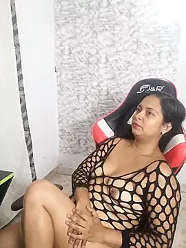 Zarinamoon live cam on StripChat