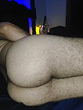 Gasc_1992 live cam on StripChat
