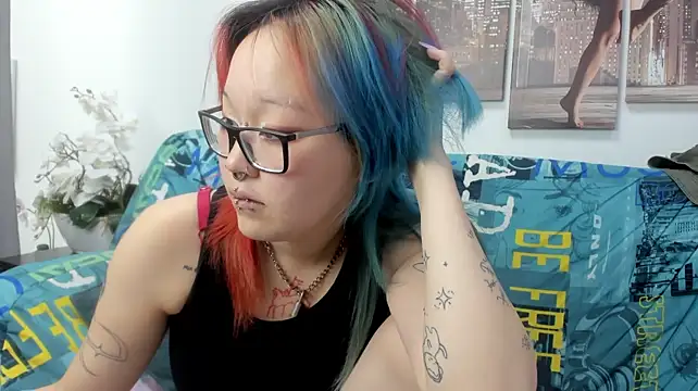 Cute__Kiko live cam on StripChat