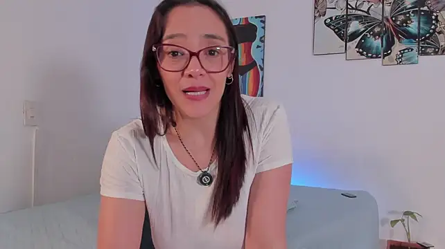 Jessica_Herrera_ live cam on StripChat