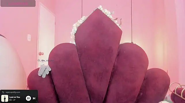 _carlotta_x live cam on StripChat