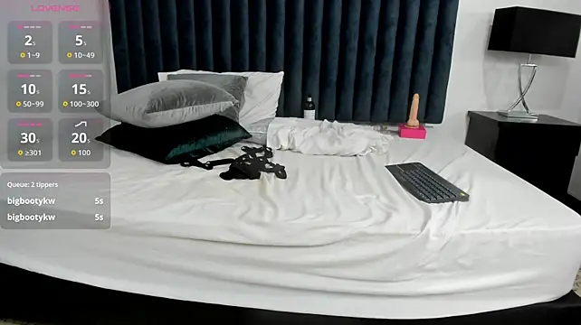 Sam_Roos live cam on StripChat