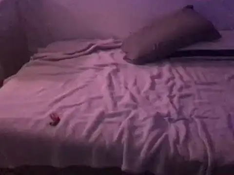 Busdownsamuels live cam on StripChat