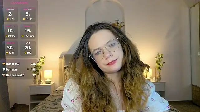 _Shy_bunny_ live cam on StripChat