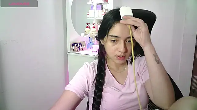 aineangeel live cam on StripChat