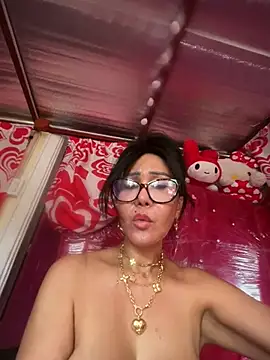 sweetieme live cam on StripChat