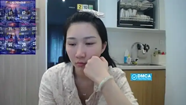 Asiagirll live cam on StripChat