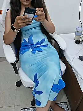sushmita0 live cam on StripChat