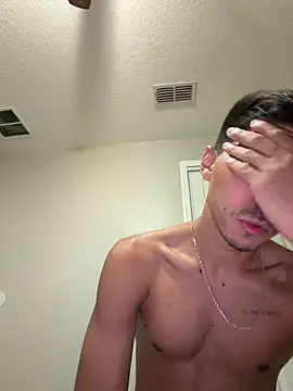 WavyAlloy30 live cam on StripChat